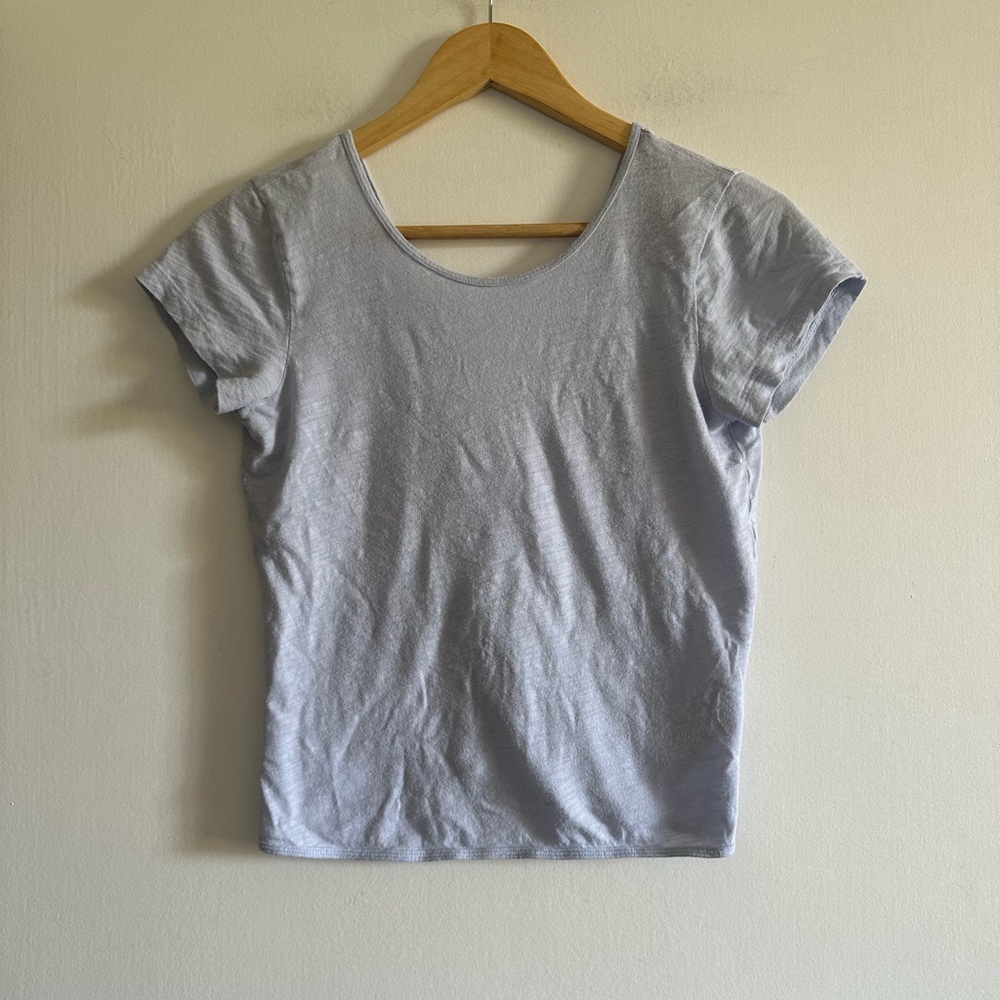 Abercrombie & Fitch Soft AF Light Purple/Blue Cotton Short Sleeve Twist Back Tee
